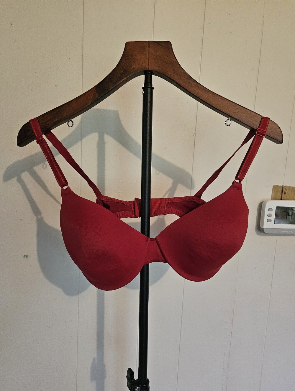 Warner's Red Wired Bra with Smooth Cups Size 38B
